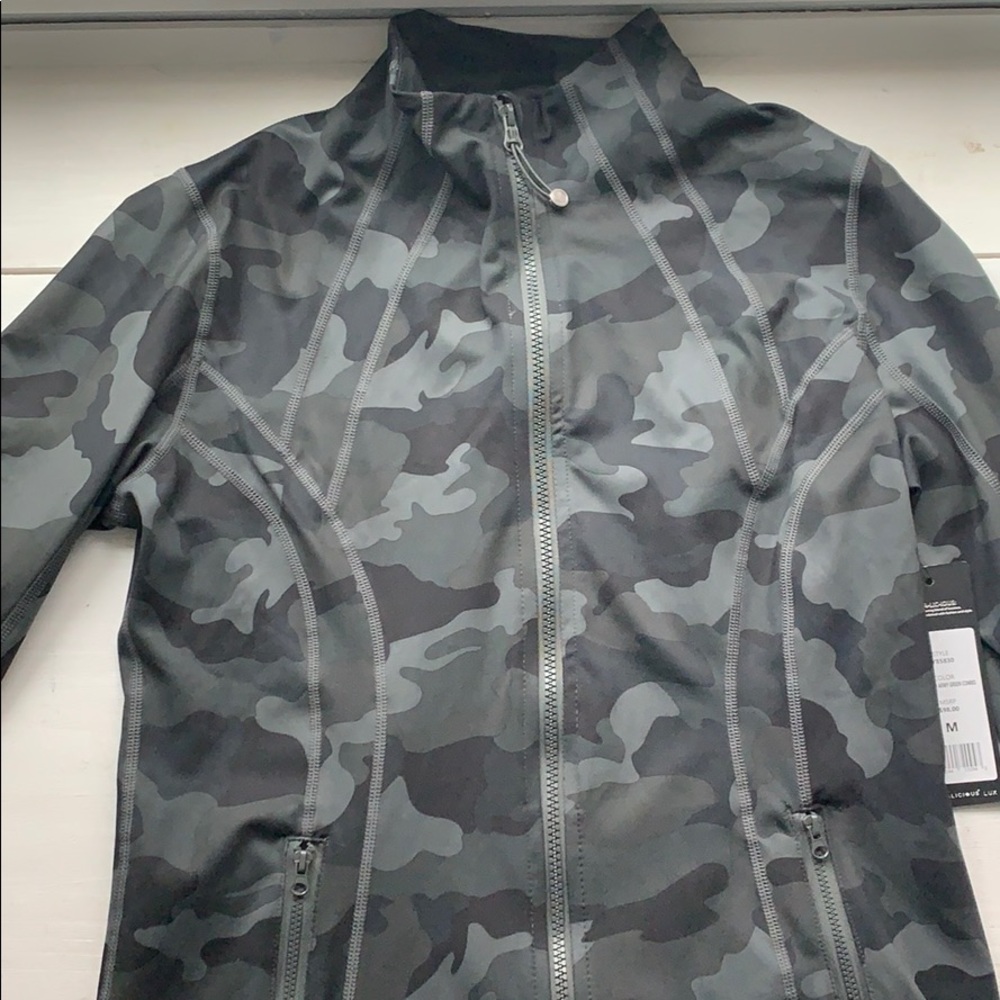 Yoga-lic-ious zip up